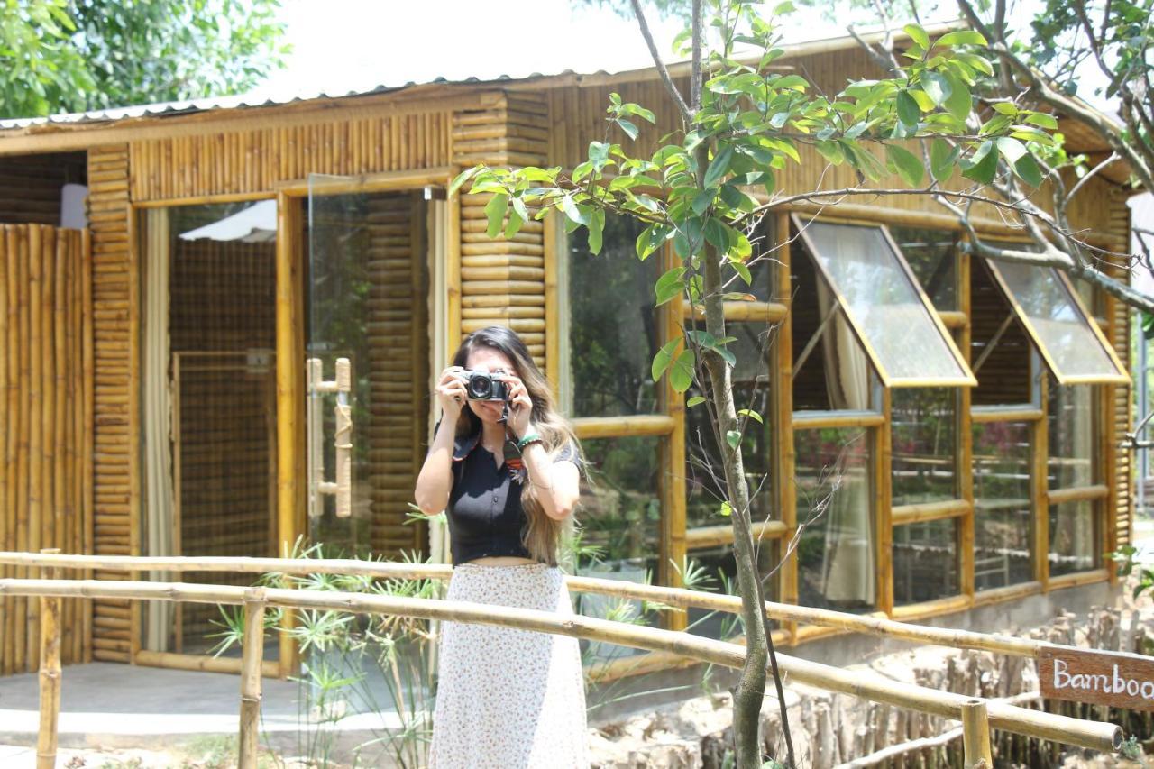 Hide Away Bungalows In Ben Tre City Экстерьер фото