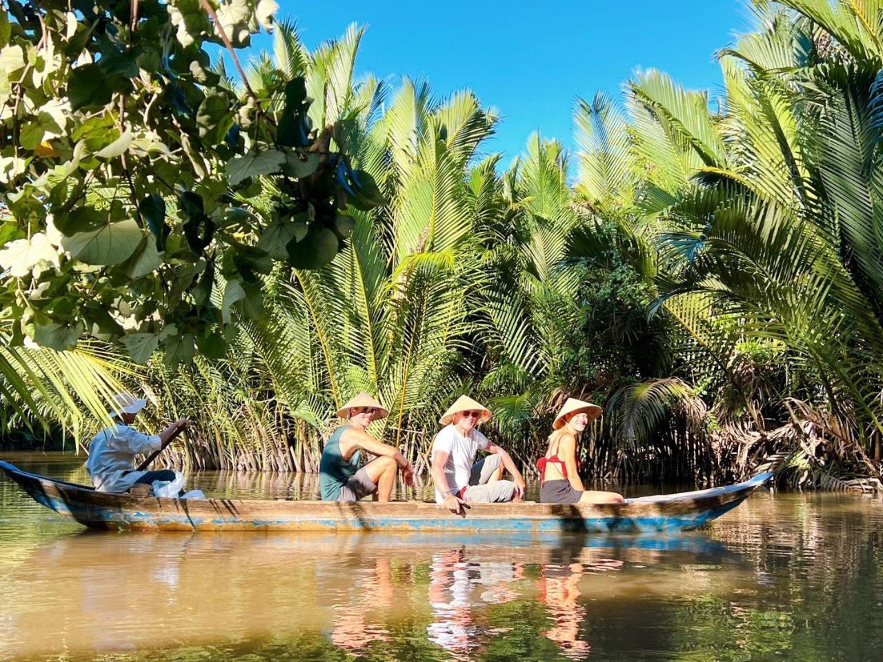 Hide Away Bungalows In Ben Tre City Экстерьер фото