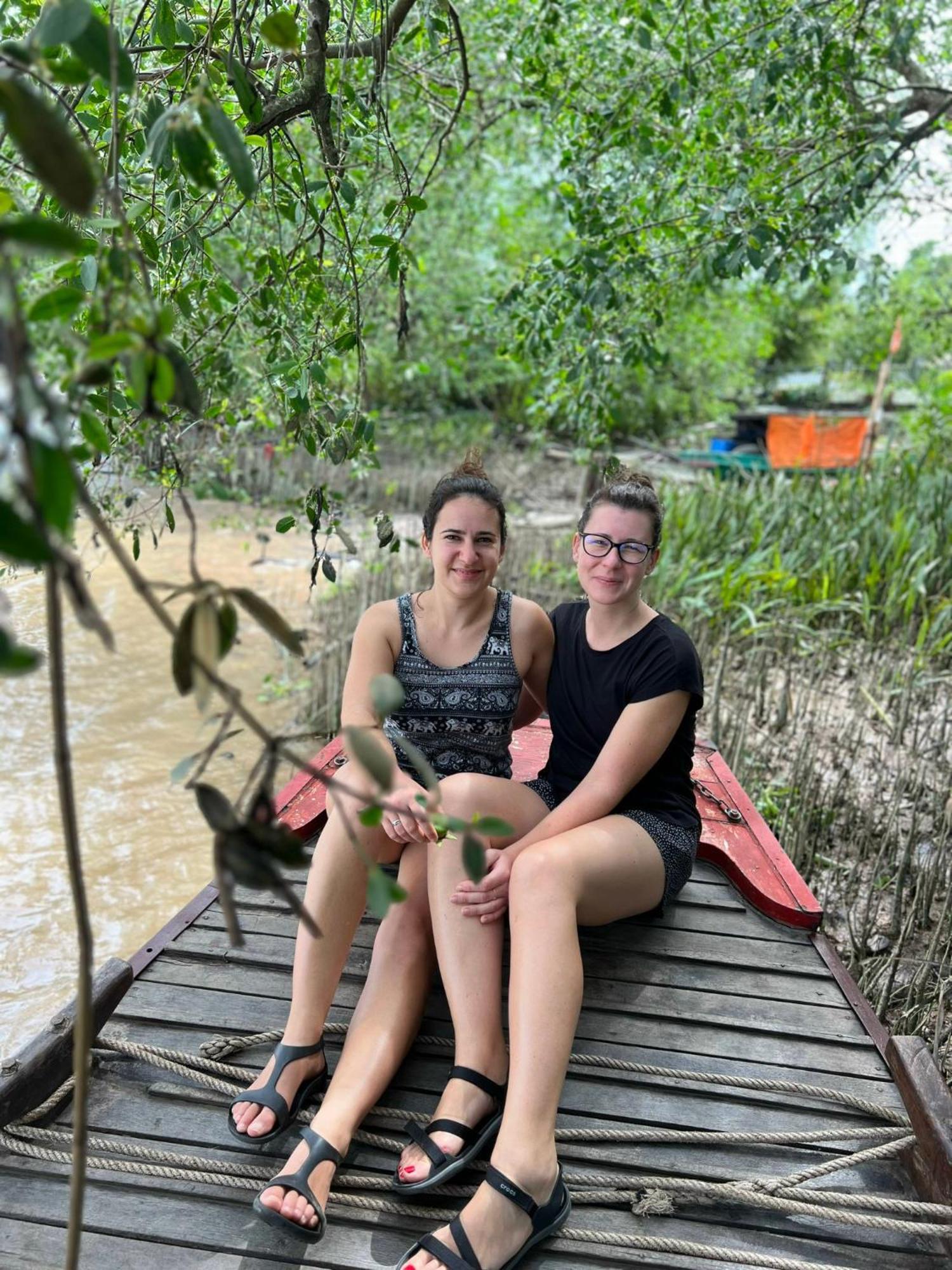 Hide Away Bungalows In Ben Tre City Экстерьер фото